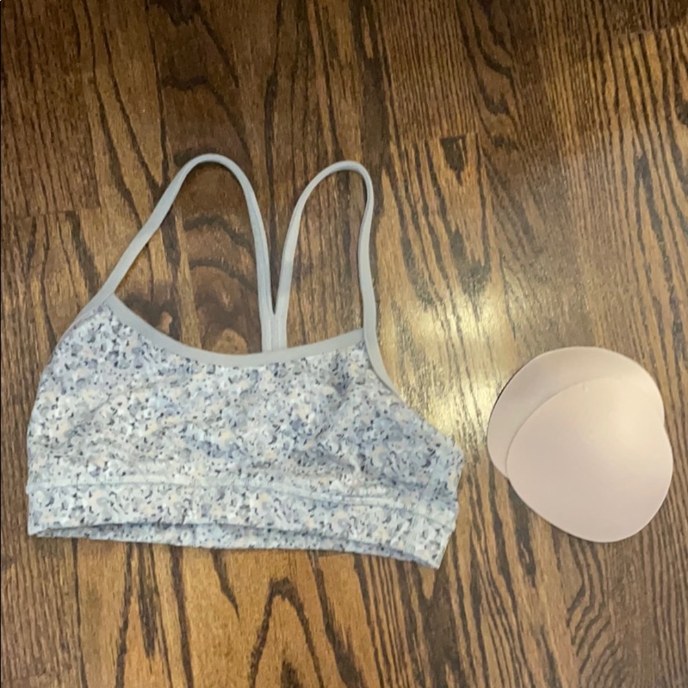 Lululemon sports bra
